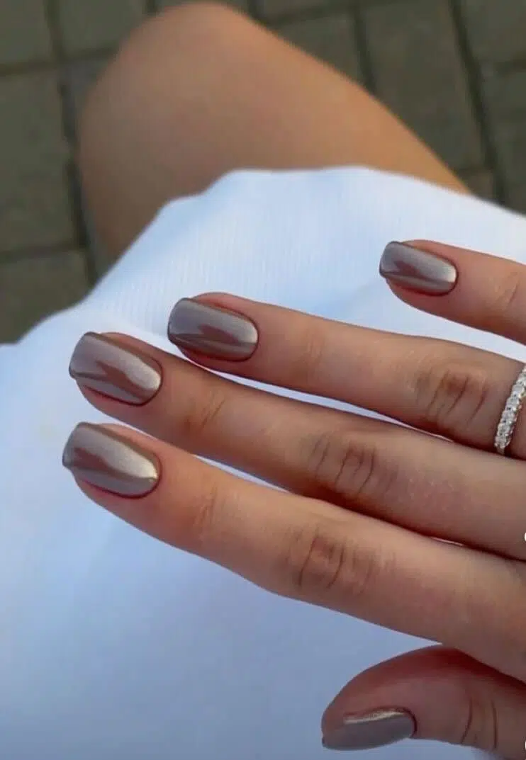 effet-chrome-ongles