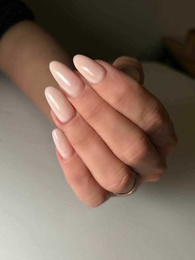 Vernis semi-permanent - Lait de Pivoine - 15ml