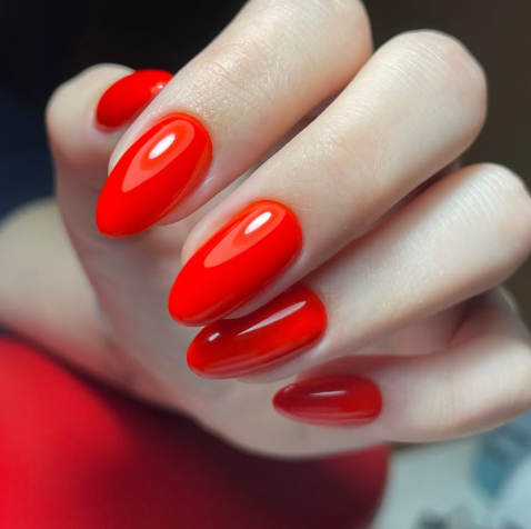 Manucure été : les couleurs et styles qui vont faire rayonner vos ongles sous le soleil 2 manucure-ete